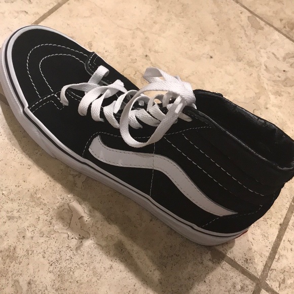 Vans Shoes - HIGH TOP VANS SIZE 7.5 WOMENS USA SIZE